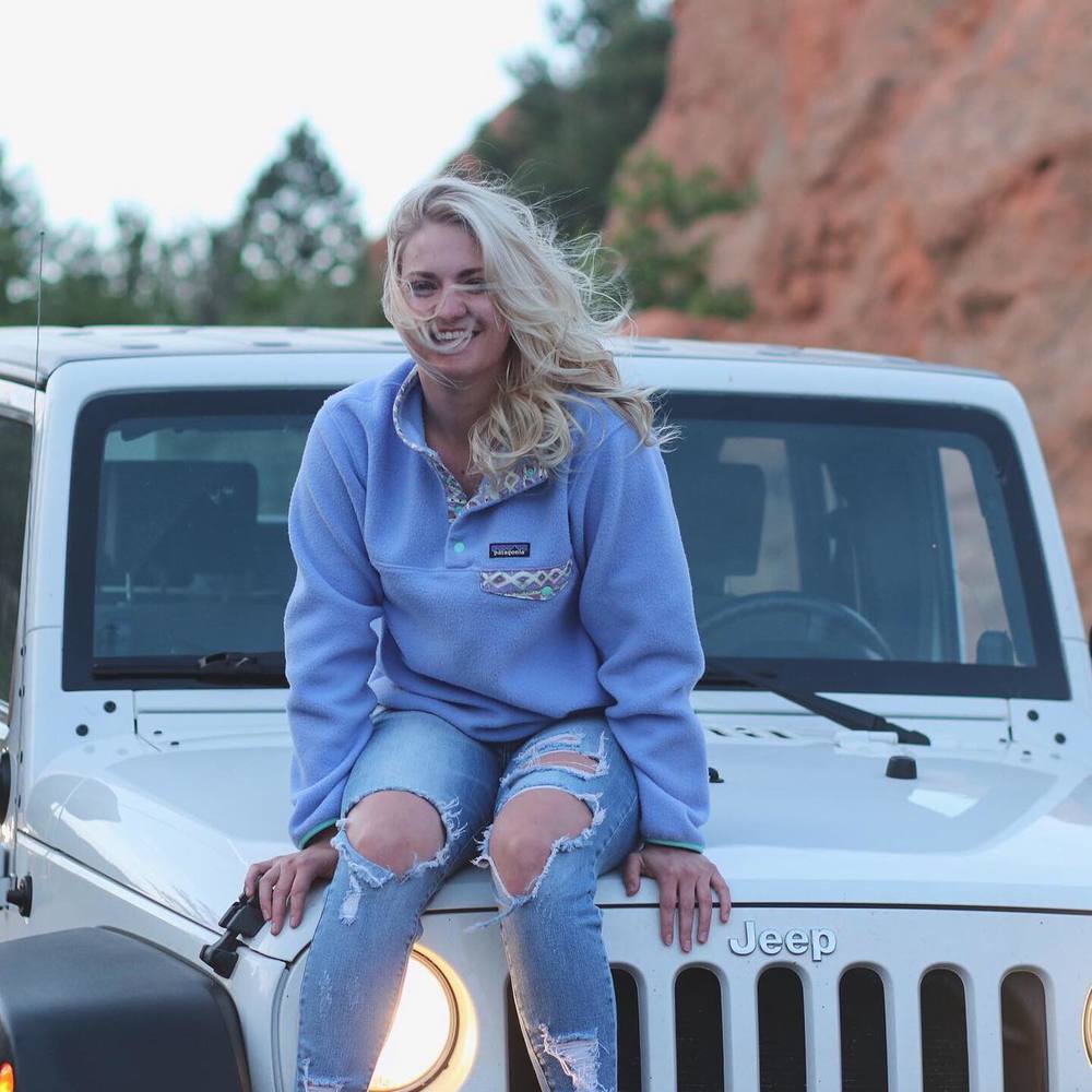 Meet your Posher, Lorie